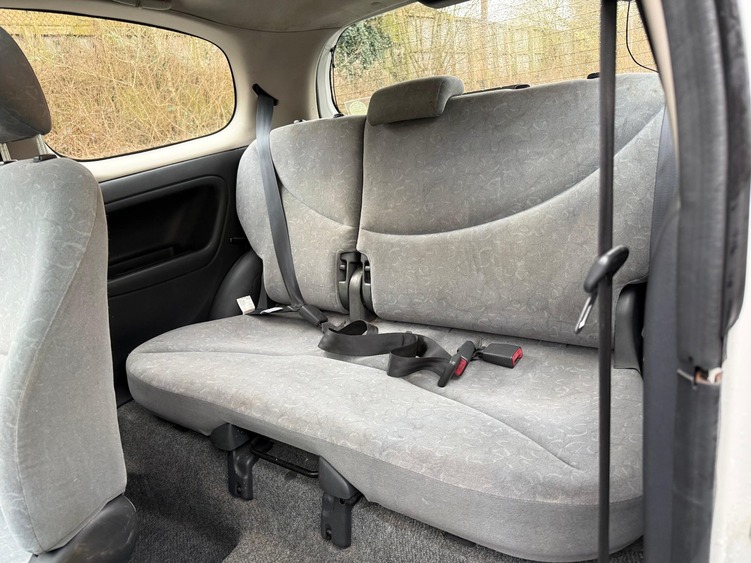 Used Toyota Yaris 2000 for sale - 77564582: Photo 10