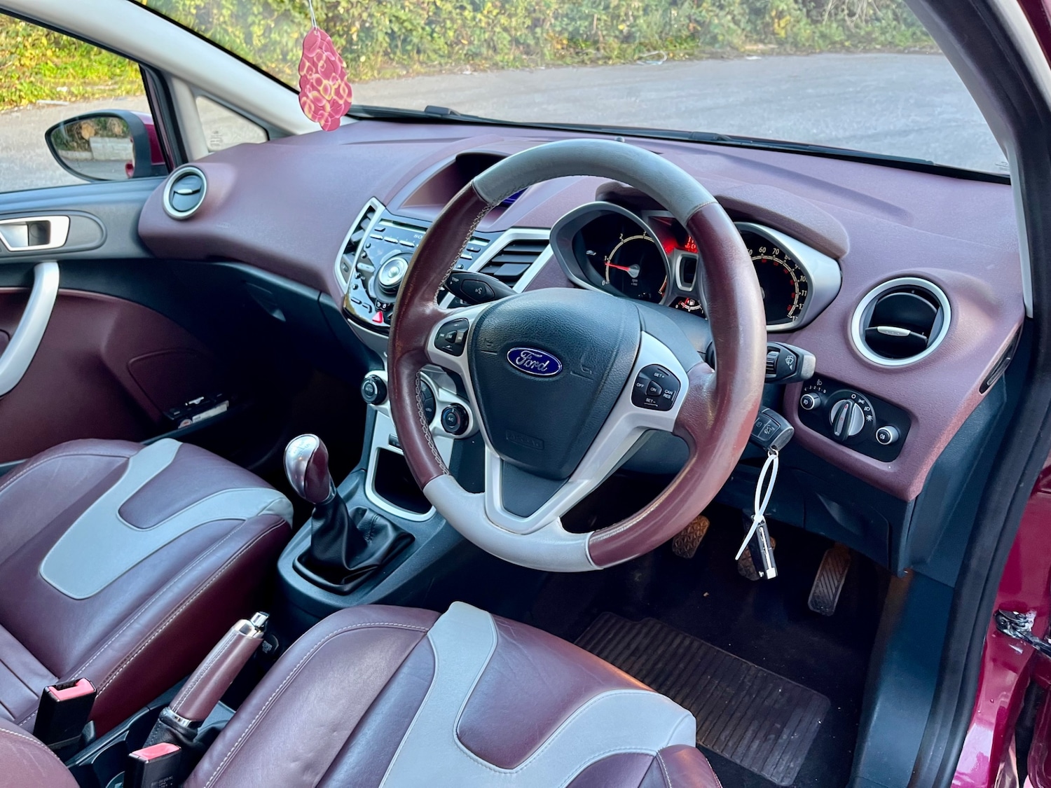 Used Ford Fiesta 2012 for sale - 76405195: Photo 10