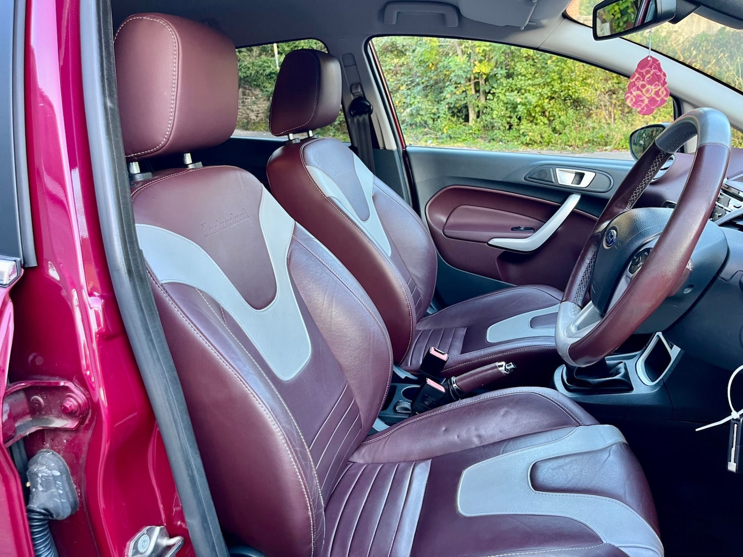 Used Ford Fiesta 2012 for sale - 76405195: Photo 11