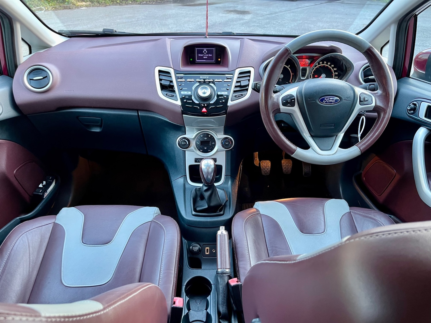 Used Ford Fiesta 2012 for sale - 76405195: Photo 2