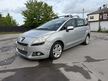 Used Peugeot 5008 2013 for sale - 79761750: Photo