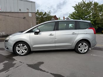 Used Peugeot 5008 2013 for sale - 79761750: Photo