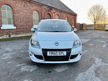 Used Renault Scenic 2010 for sale - 76610782: Photo