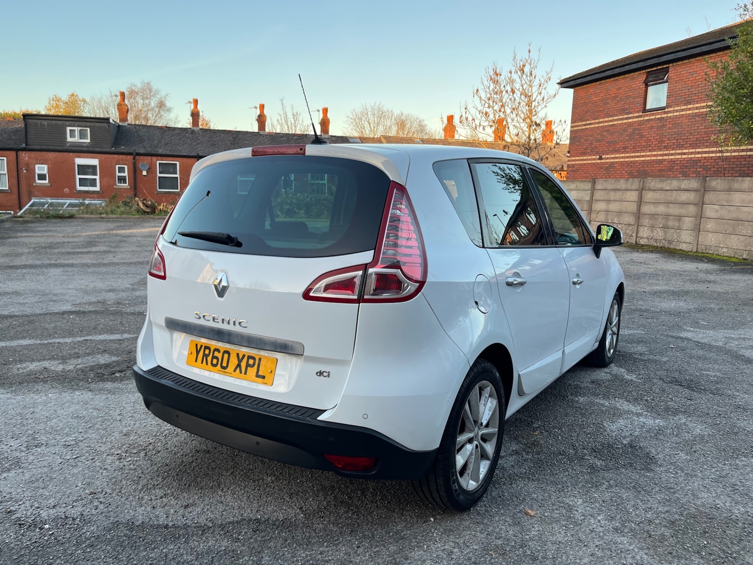 Used Renault Scenic 2010 for sale - 76610782: Photo 7