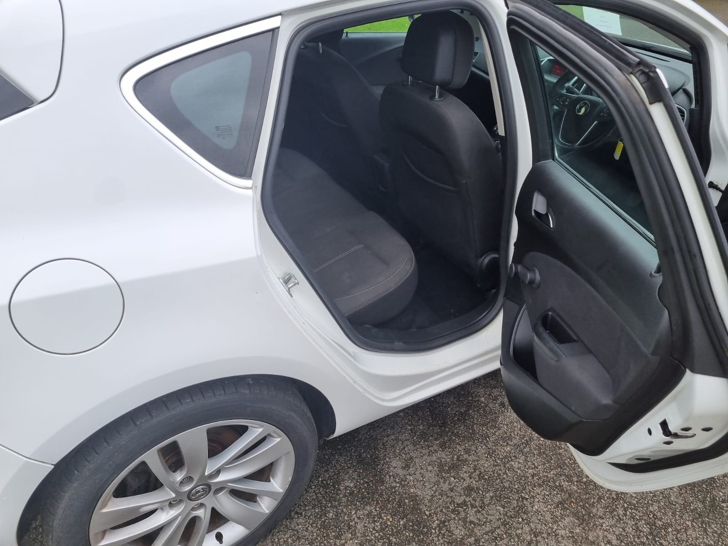 Used Vauxhall Astra 2014 for sale - 76017929: Photo 7