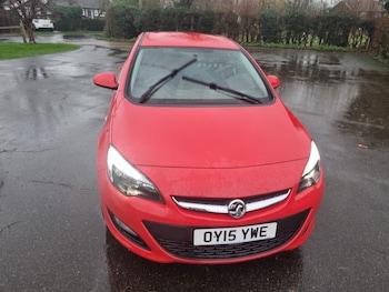 Used Vauxhall Astra 2015 for sale - 77020355: Photo