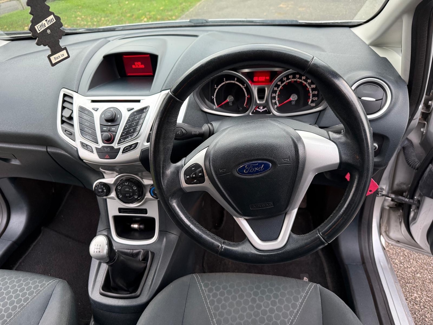 Used Ford Fiesta 2012 for sale - 76482703: Photo 14