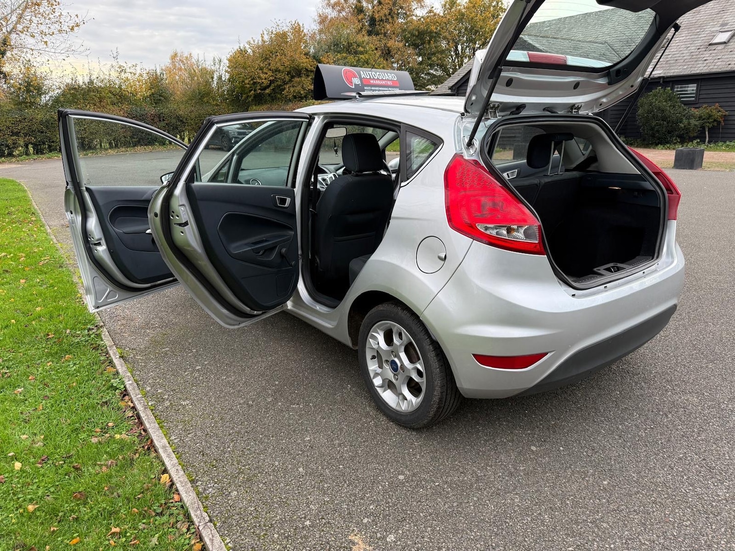 Used Ford Fiesta 2012 for sale - 76482703: Photo 9