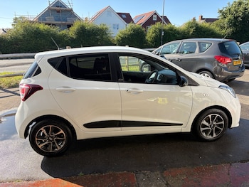 Used Hyundai i10 2019 for sale - 75381726: Photo