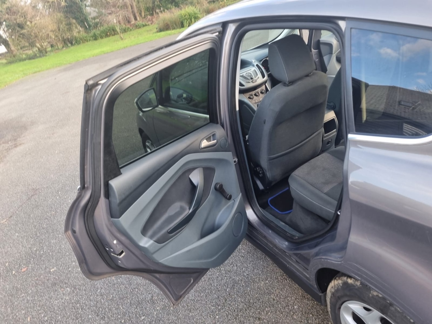 Used Ford C-Max 2012 for sale - 76941128: Photo 12