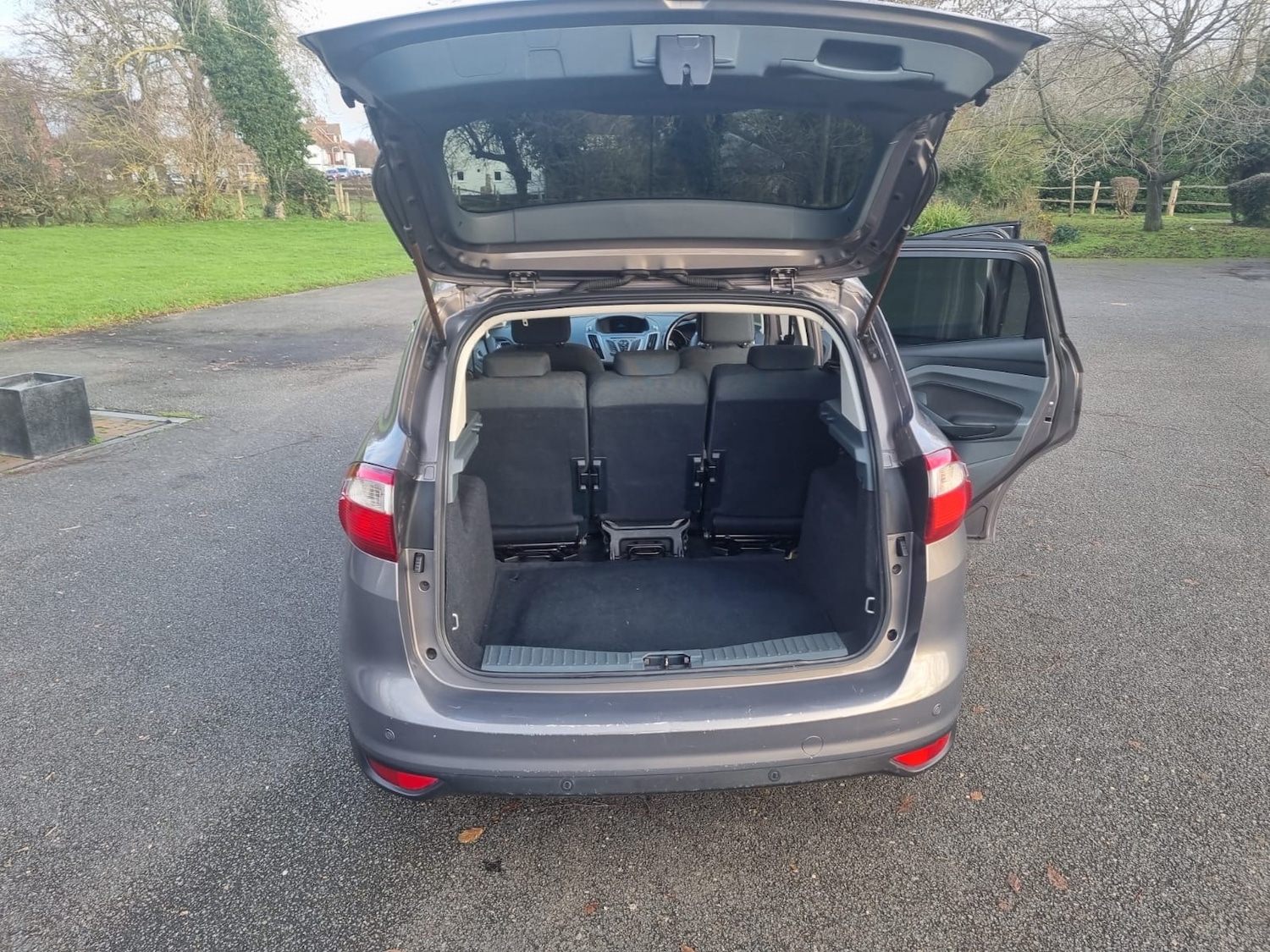 Used Ford C-Max 2012 for sale - 76941128: Photo 14