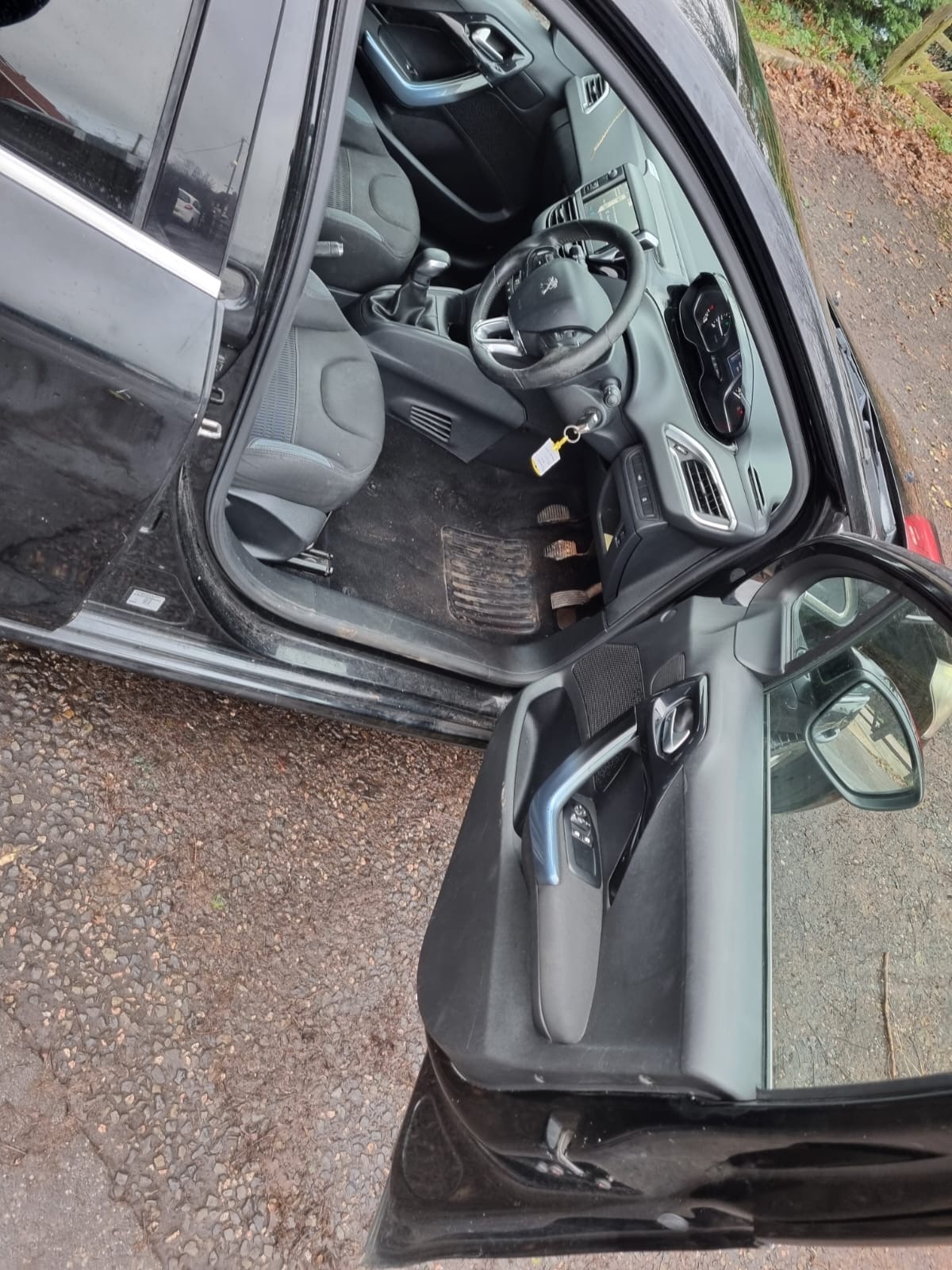 Used Peugeot 208 2012 for sale - 76947520: Photo 10