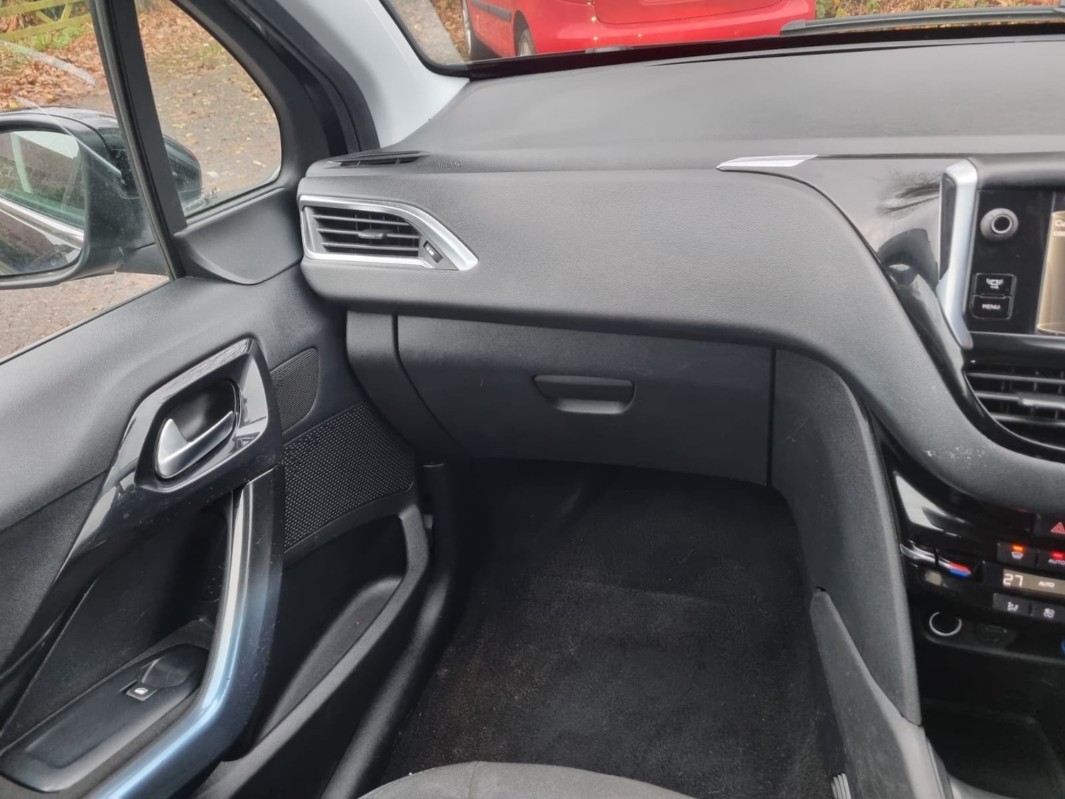 Used Peugeot 208 2012 for sale - 76947520: Photo 14