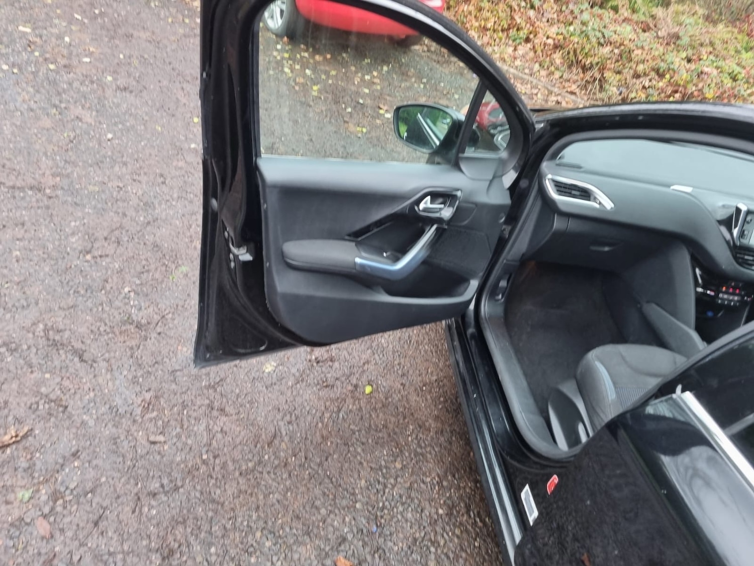 Used Peugeot 208 2012 for sale - 76947520: Photo 7