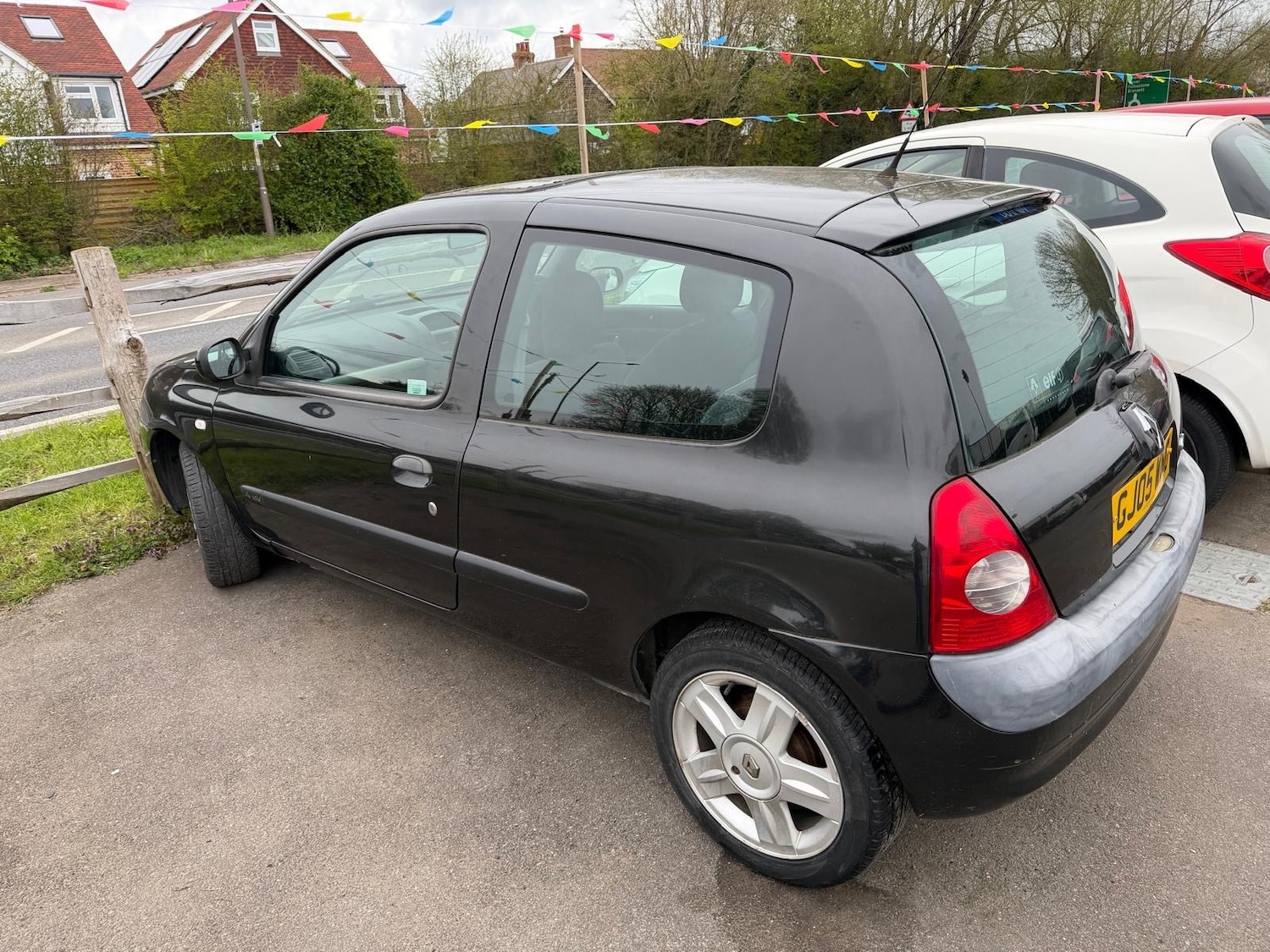 Used Renault Clio 2005 for sale - 78099040: Photo 2