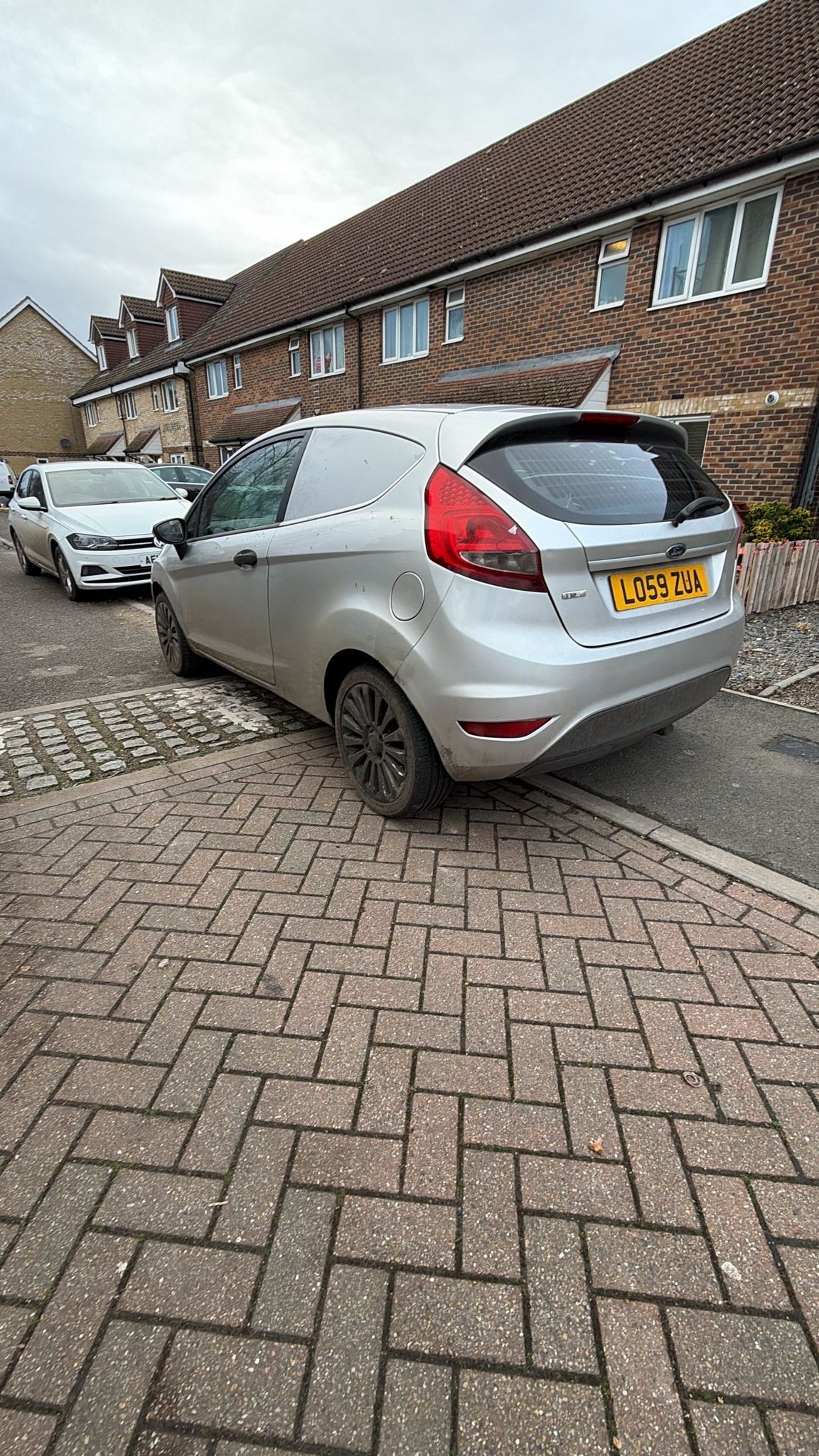 Used Ford Fiesta 2010 for sale - 76748277: Photo 4