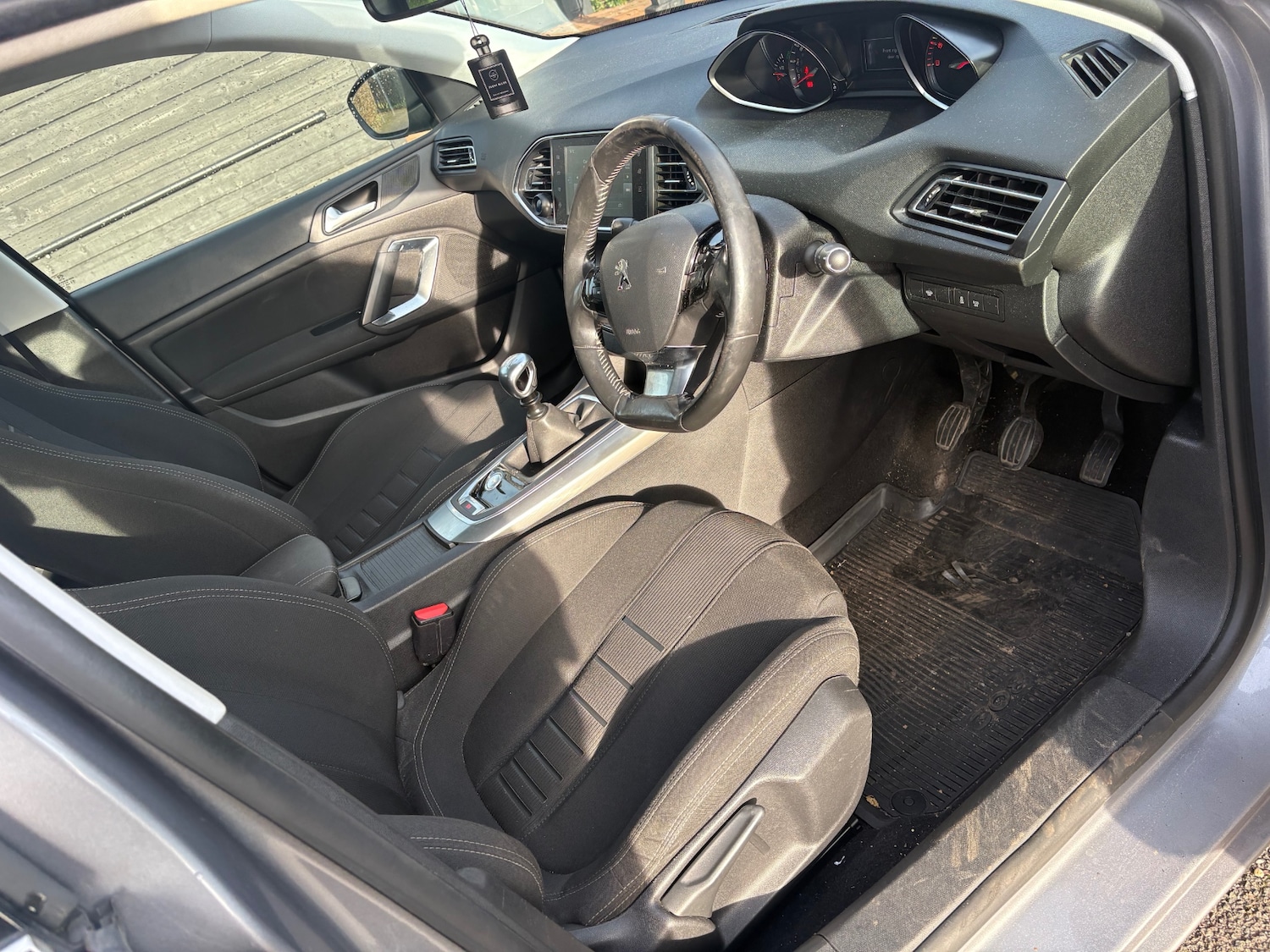 Used Peugeot 308 2013 for sale - 77097055: Photo 11