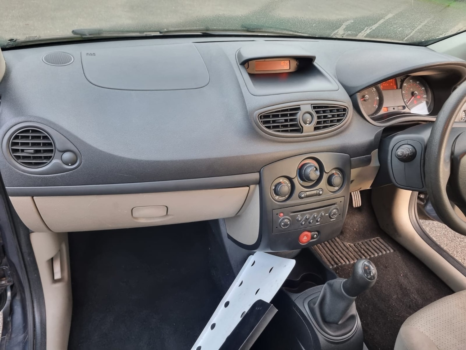 Used Renault Clio 2007 for sale - 76941145: Photo 17