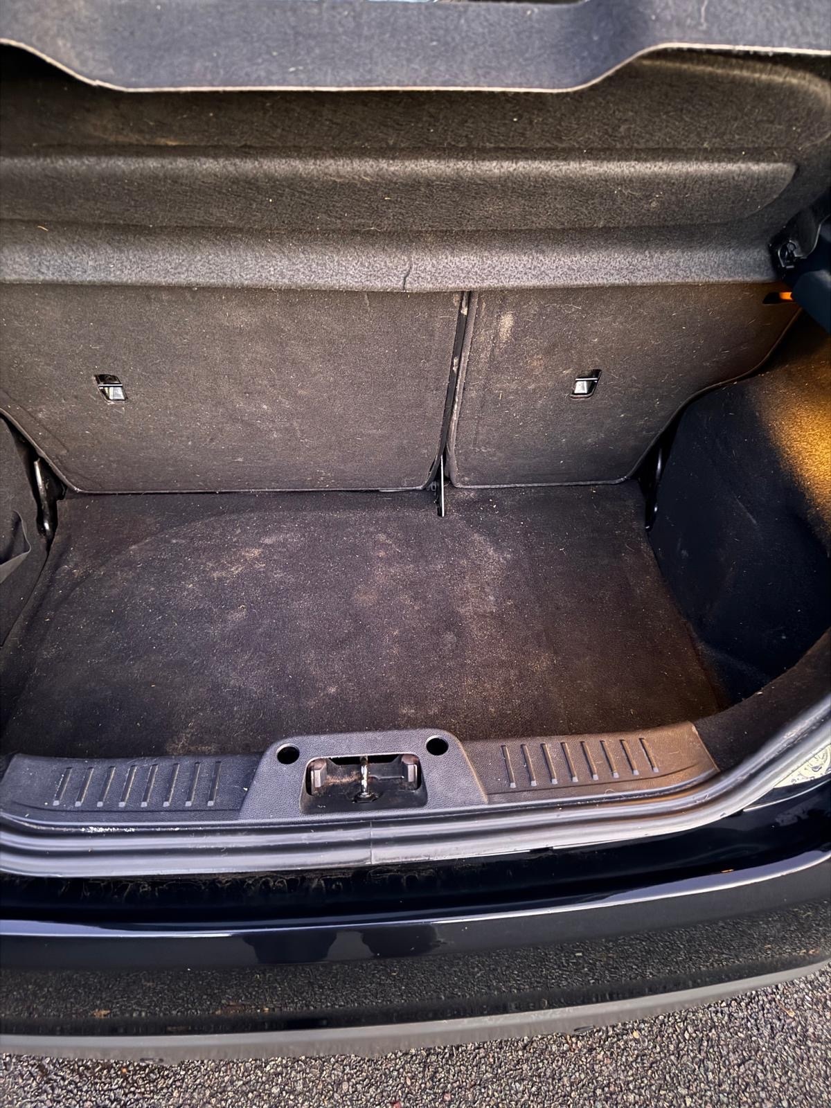 Used Ford Fiesta 2012 for sale - 76935496: Photo 15