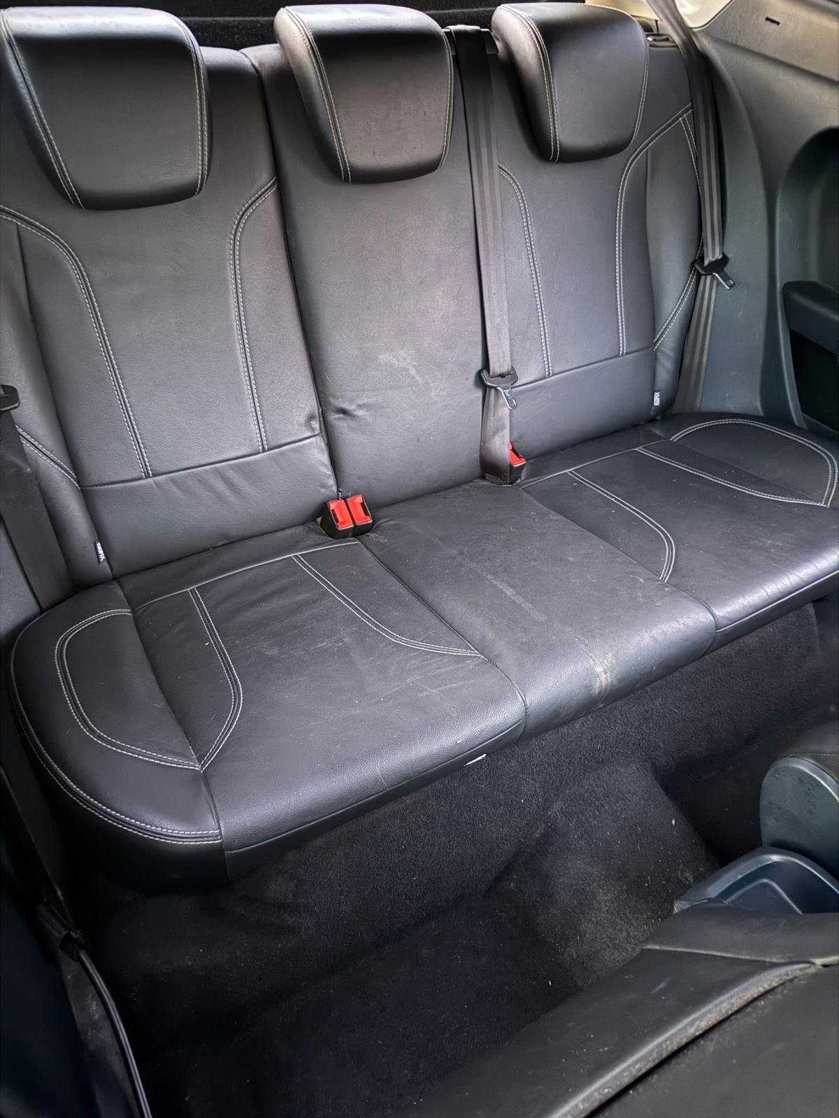 Used Ford Fiesta 2012 for sale - 76935496: Photo 8