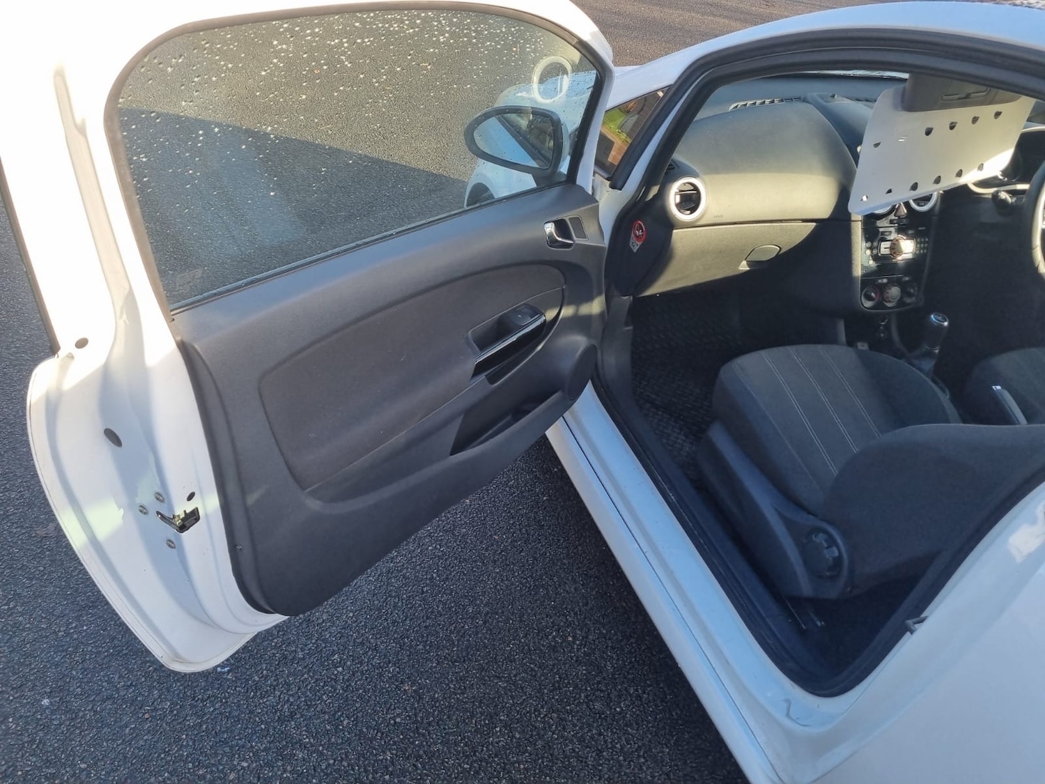 Used Vauxhall Corsa 2012 for sale - 77008224: Photo 9