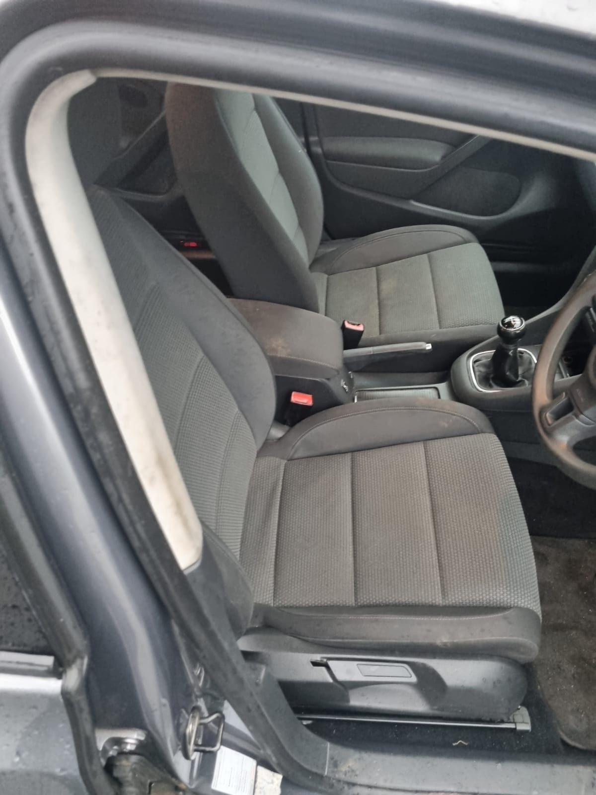 Used Volkswagen Golf 2010 for sale - 77020627: Photo 7