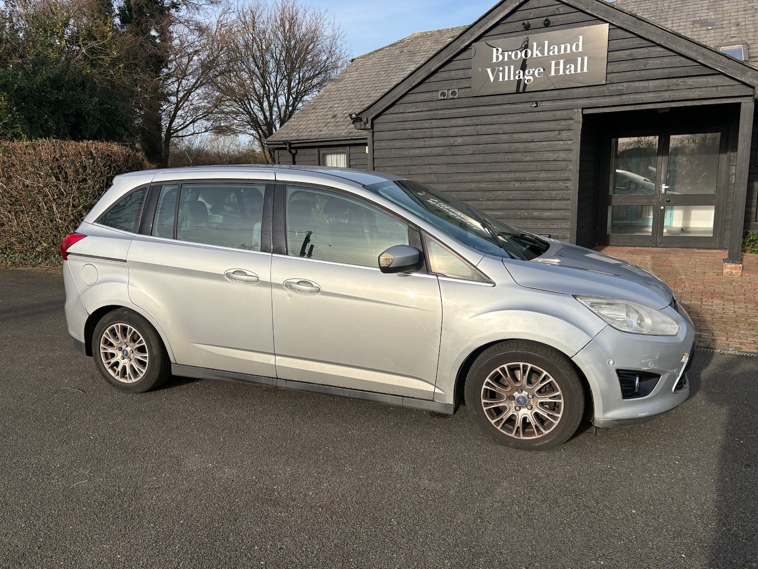 Used Ford Grand C-Max 2011 for sale - 77083486: Photo 2