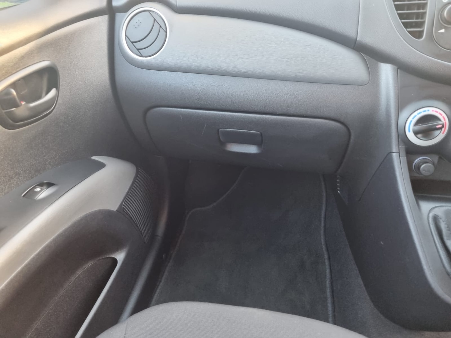 Used Hyundai i10 2010 for sale - 77007992: Photo 9