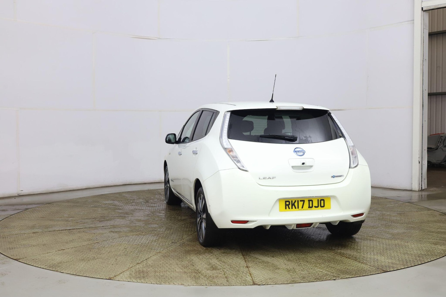 Used Nissan Leaf 2017 for sale - 77838562: Photo 5