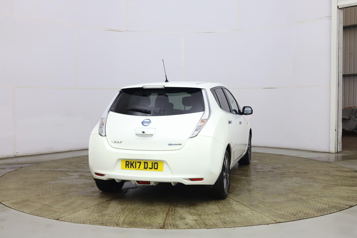 Used Nissan Leaf 2017 for sale - 77838562: Photo 8