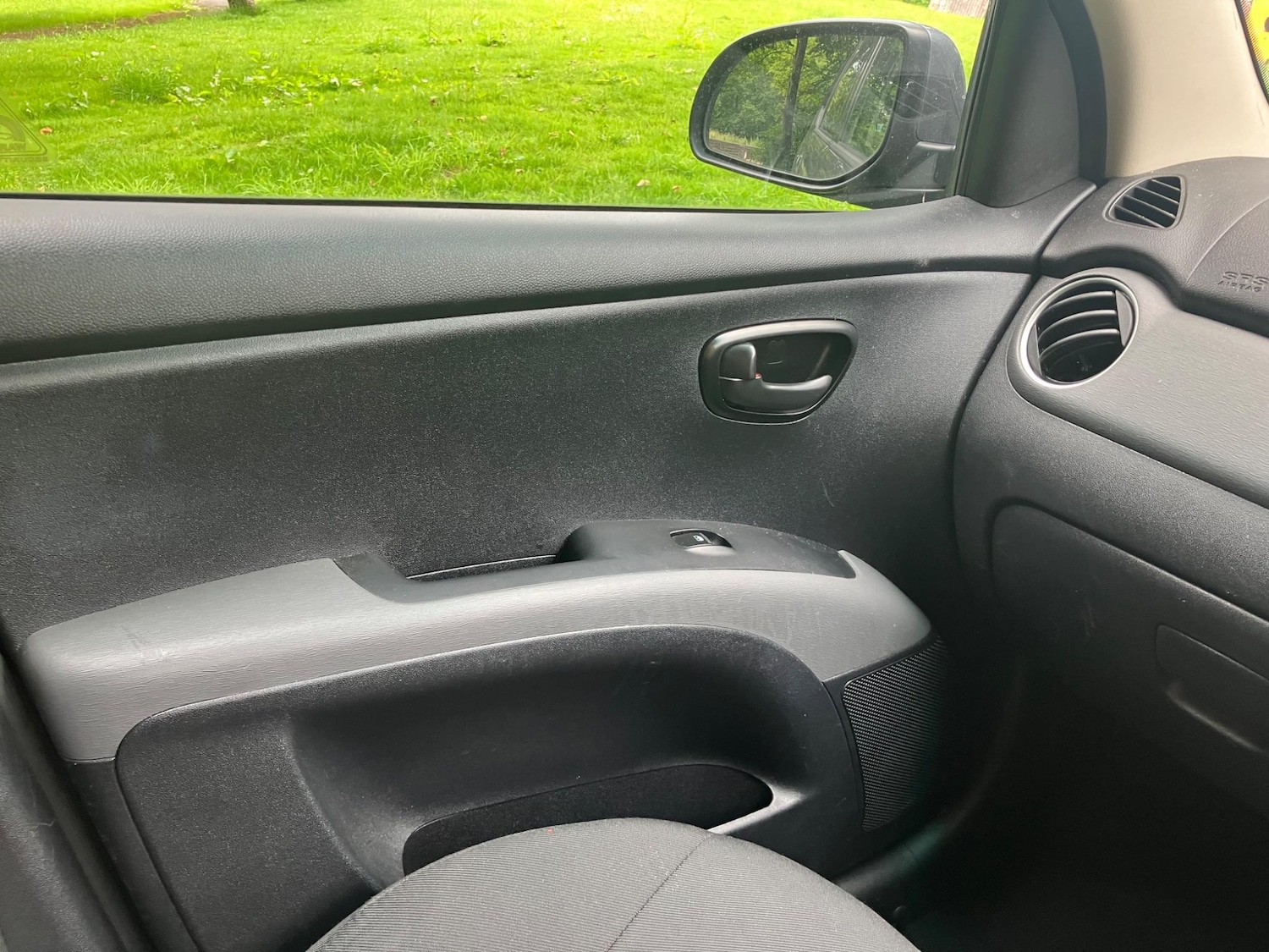 Used Hyundai i10 for sale - 76993683: Photo 33