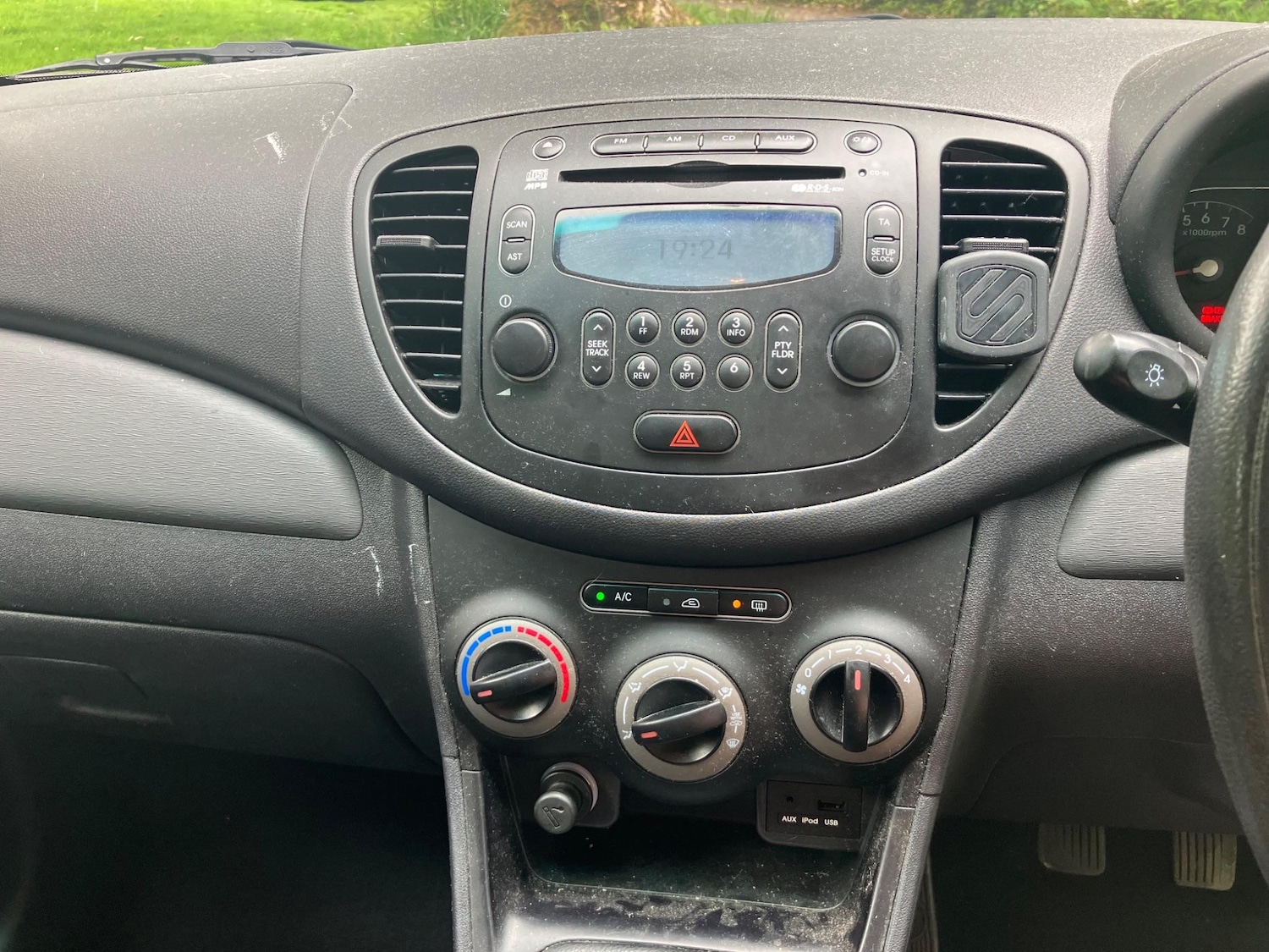 Used Hyundai i10 for sale - 76993683: Photo 44