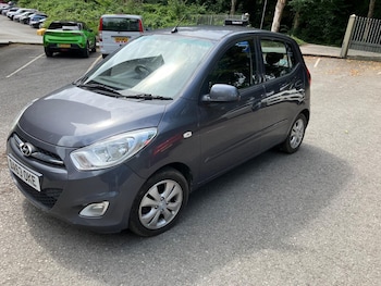 Used Hyundai i10 2013 for sale - 76993683: Photo