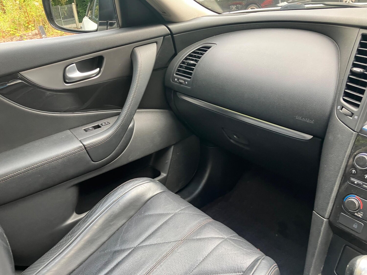 Used Infiniti FX 2013 for sale - 75883289: Photo 31