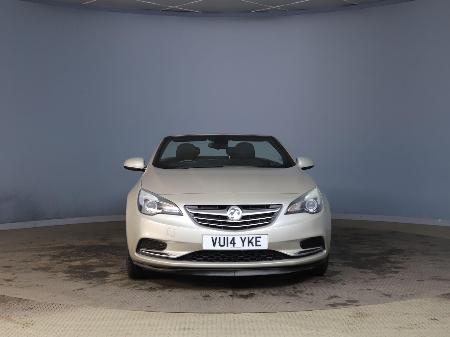 Used Vauxhall Cascada 2014 for sale - 76188974: Photo 2