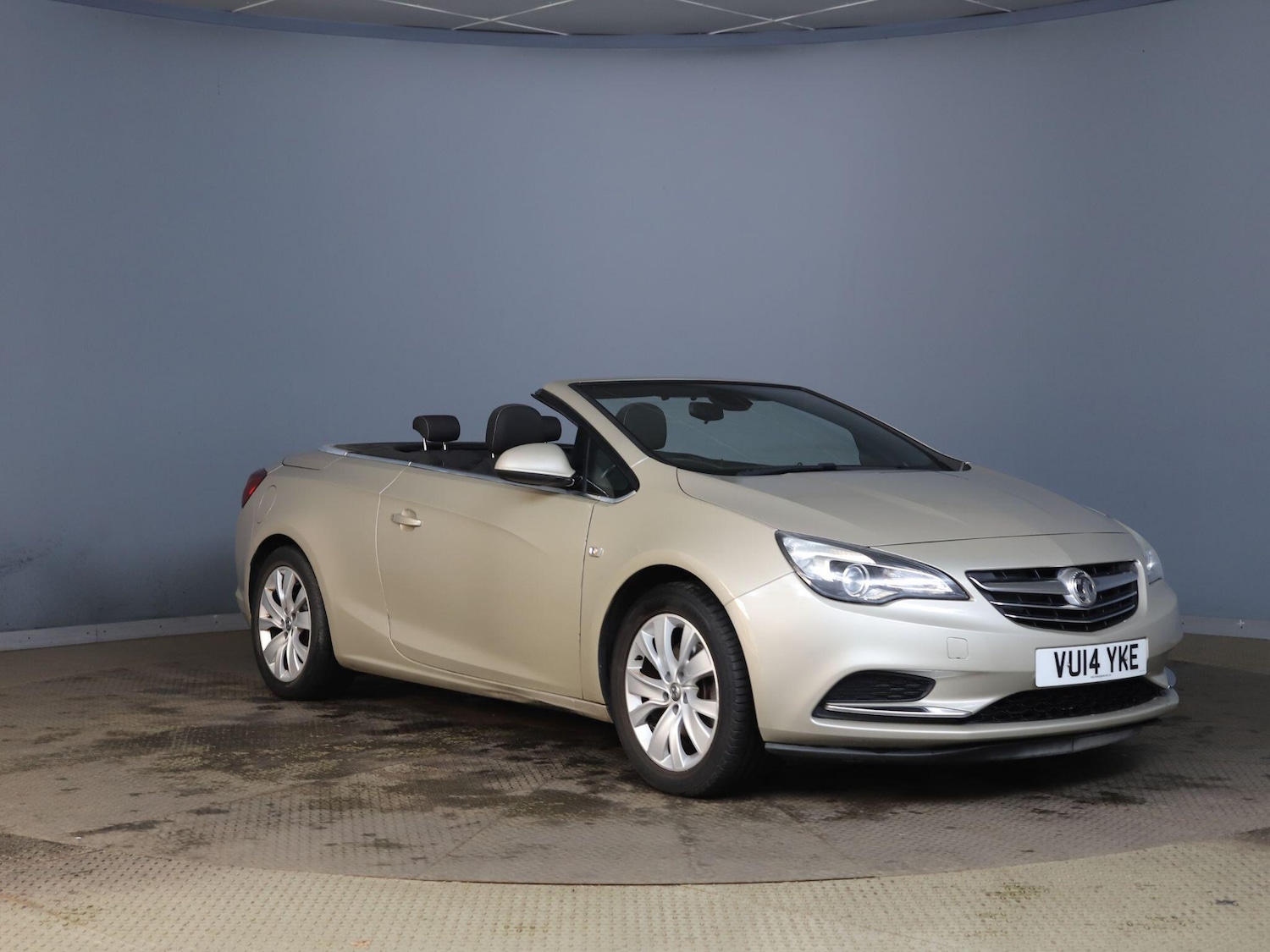 Used Vauxhall Cascada 2014 for sale - 76188974: Photo 7