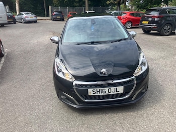 Used Peugeot 208 2016 for sale - 75884966: Photo