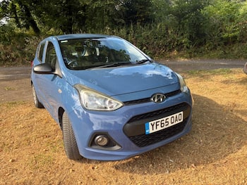 Used Hyundai i10 2015 for sale - 79613280: Photo