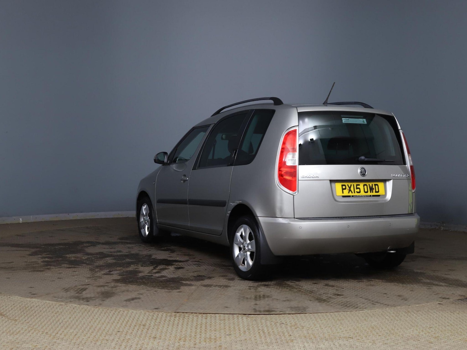 Used Skoda Roomster 2015 for sale - 76189528: Photo 5