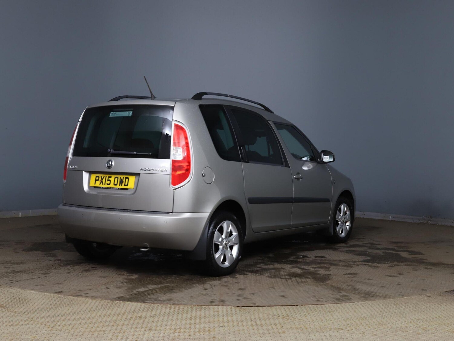 Used Skoda Roomster 2015 for sale - 76189528: Photo 8