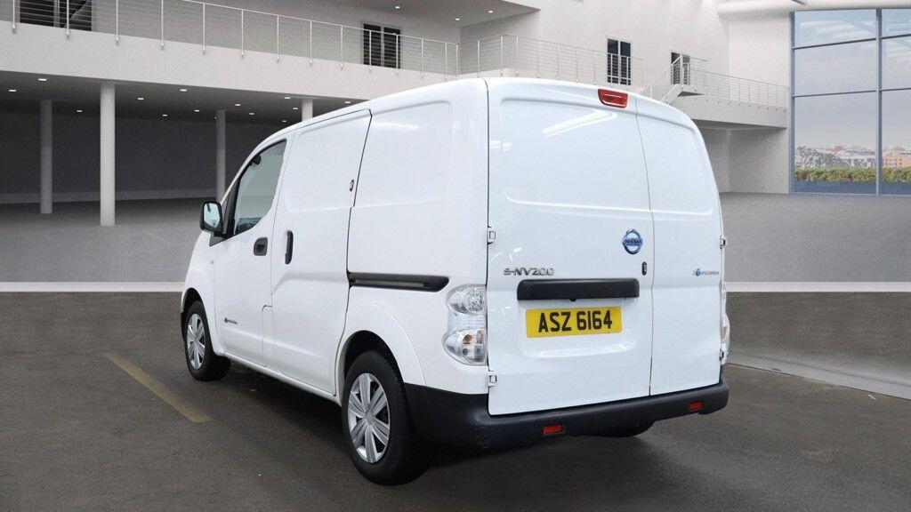 Used Nissan e-NV200 2017 for sale - 77279229: Photo 2