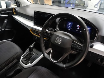 Used SEAT Arona 2023 for sale - 76868161: Photo