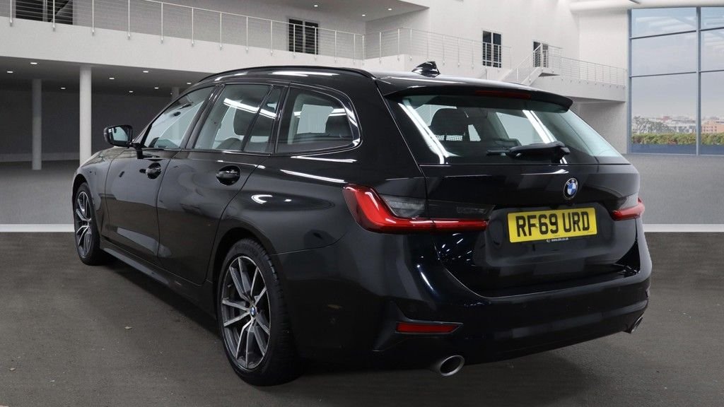 Used BMW 3 Series 2020 for sale - 76510151: Photo 3