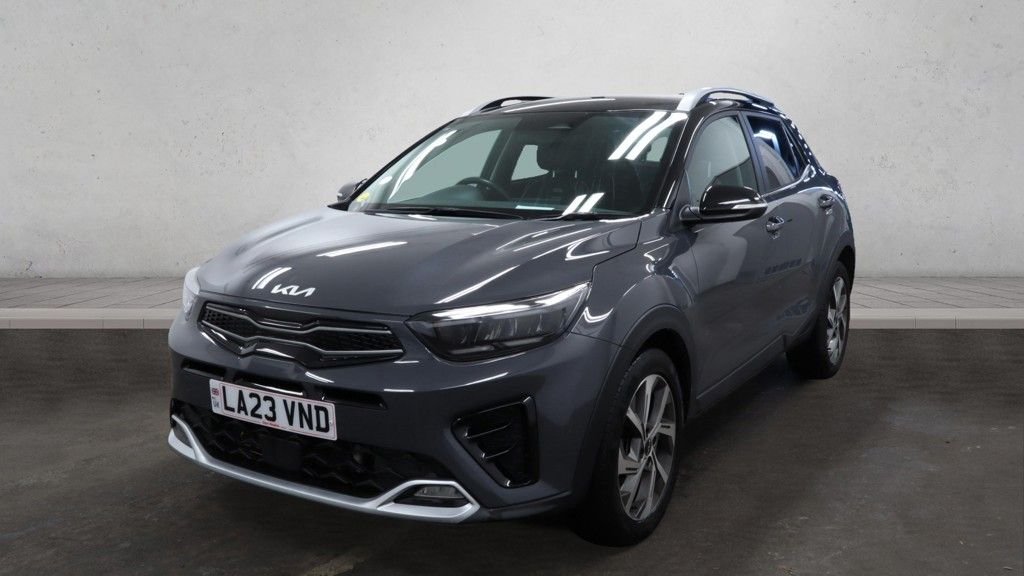 Used Kia Stonic 2023 for sale - 76698838: Photo 2