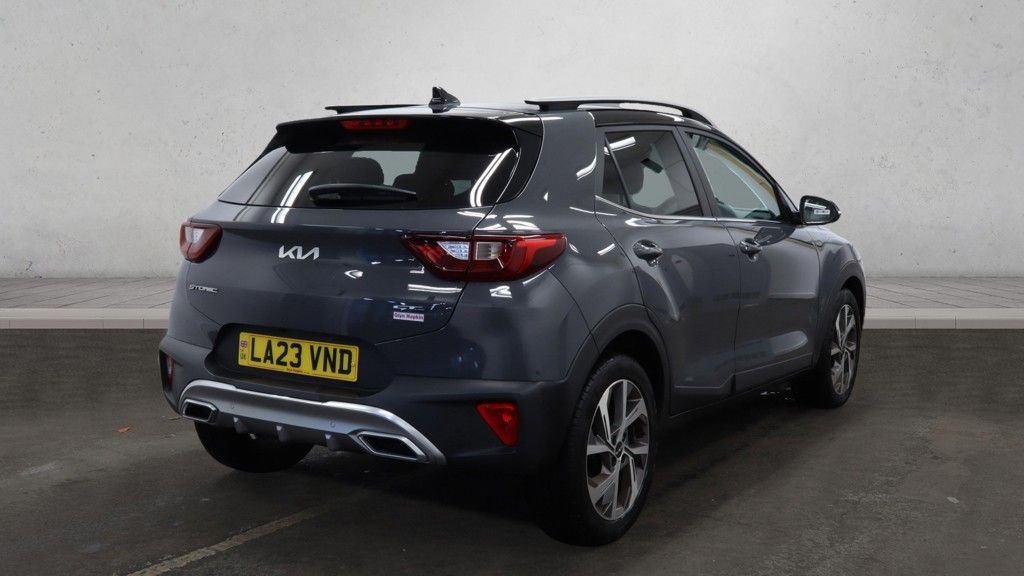 Used Kia Stonic 2023 for sale - 76698838: Photo 4