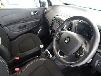 Used Renault Captur 2018 for sale - 75875608: Photo