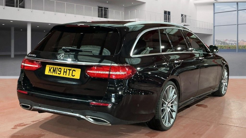 Used Mercedes-Benz E Class 2019 for sale - 76617471: Photo 4