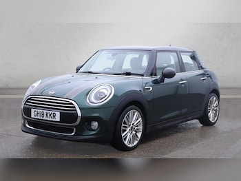Used MINI Hatch 2018 for sale - 76868095: Photo
