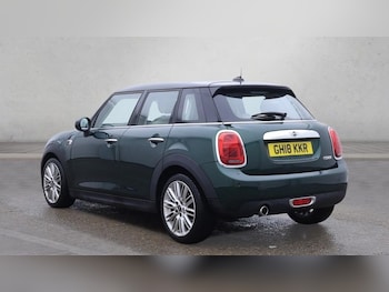 Used MINI Hatch 2018 for sale - 76868095: Photo