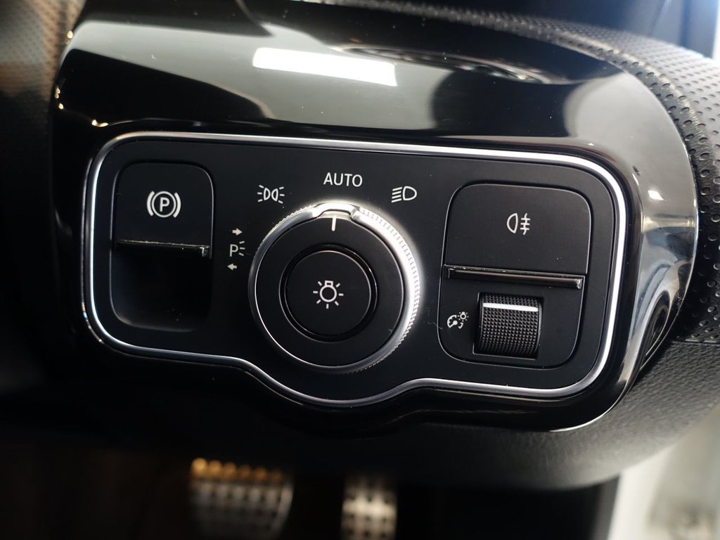 Used Mercedes-Benz A-Class 2018 for sale - 76784268: Photo 30